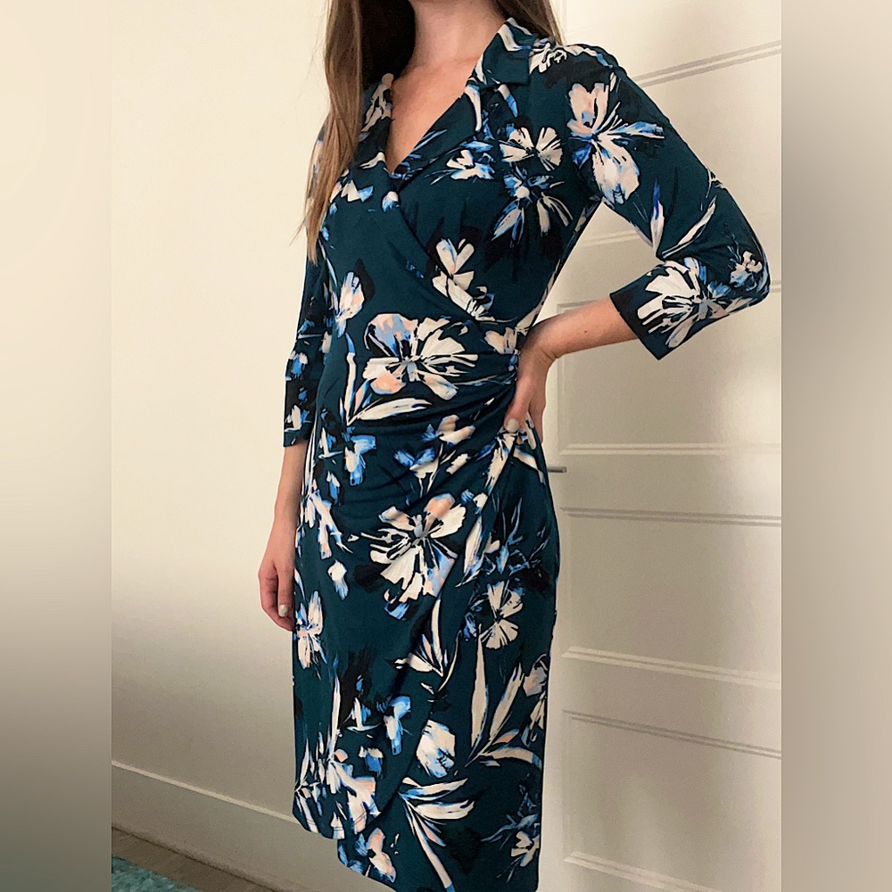 Eliza J Wrap V-Neck Collared Floral Emerald Midi Dress - size 6P
